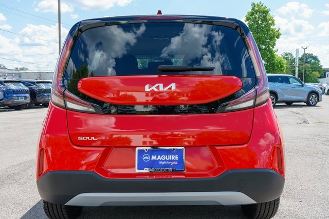 Used 2023 Kia Soul LX image 7
