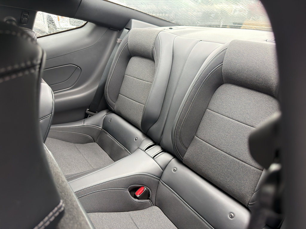 Used 2025 Ford Mustang Coupe RWD image 12