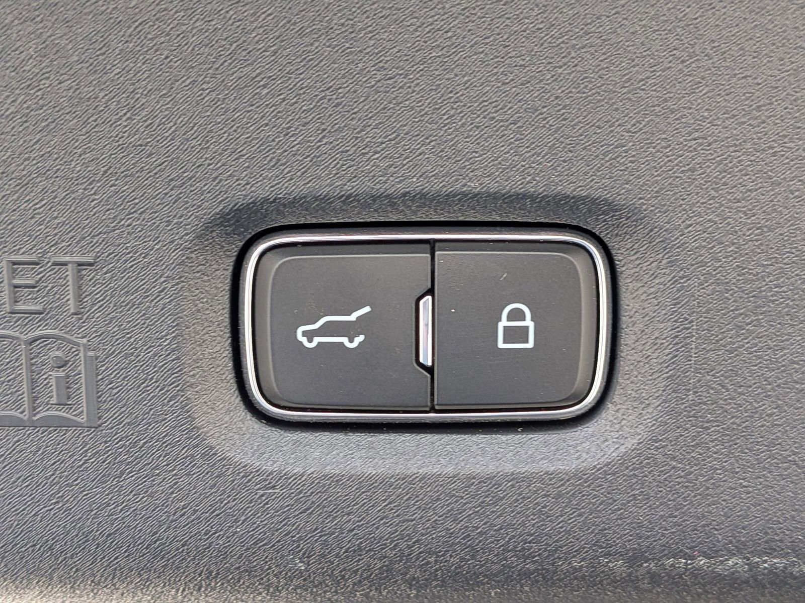 Certified 2025 Lincoln Navigator L Black Label image 16