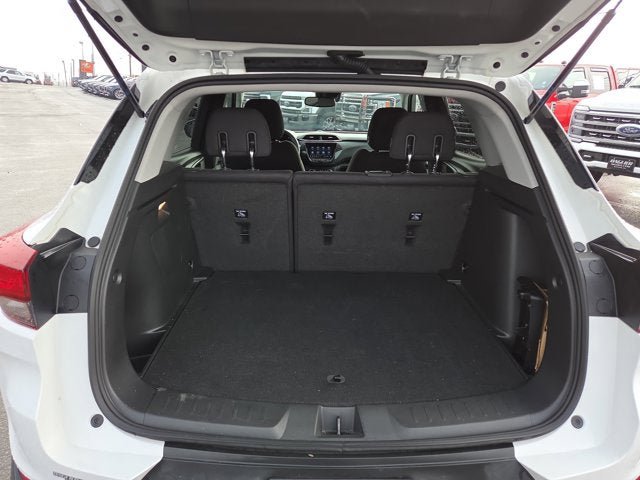 Used 2023 Chevrolet TrailBlazer LT w/ Convenience Package AWD/4WD image 12