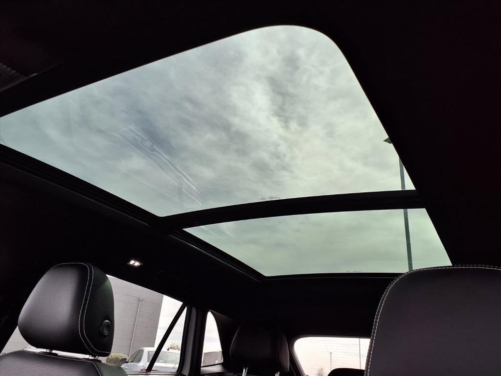 New 2026 Volkswagen Atlas Cross Sport SEL R-Line image 8