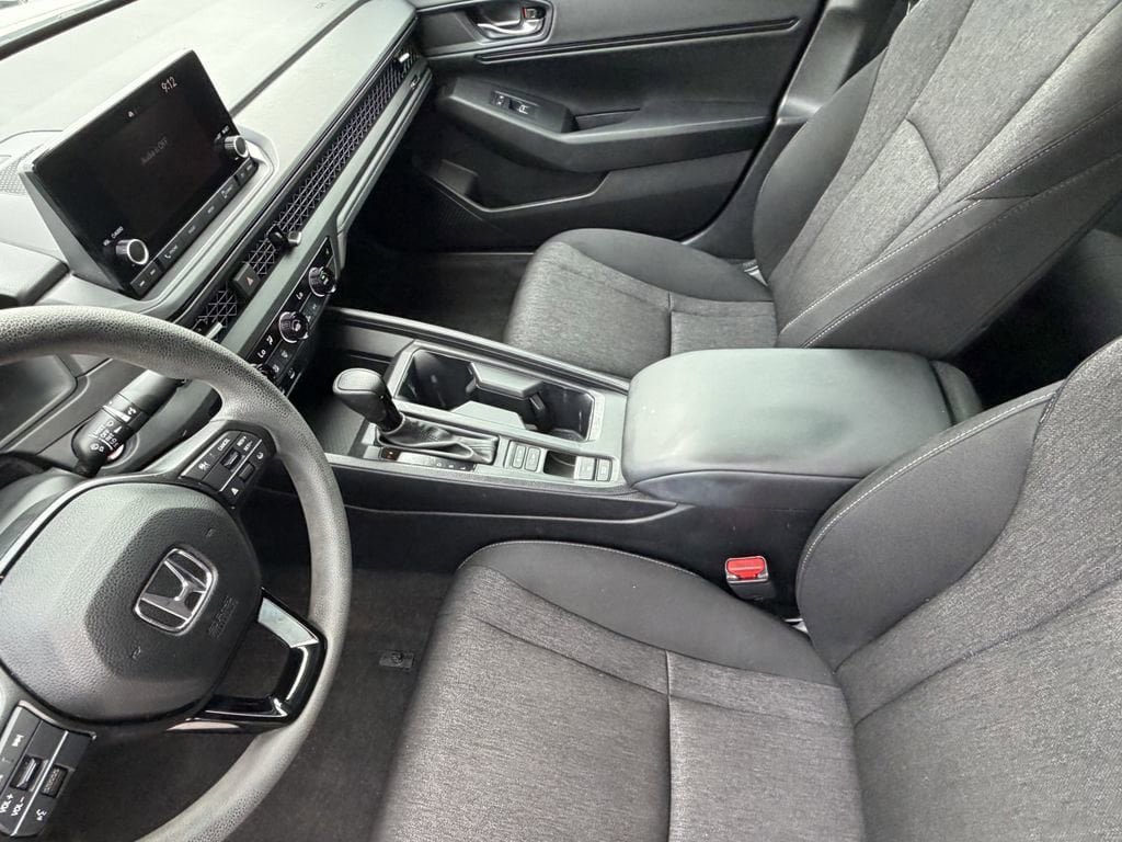 Used 2023 Honda Accord EX image 19