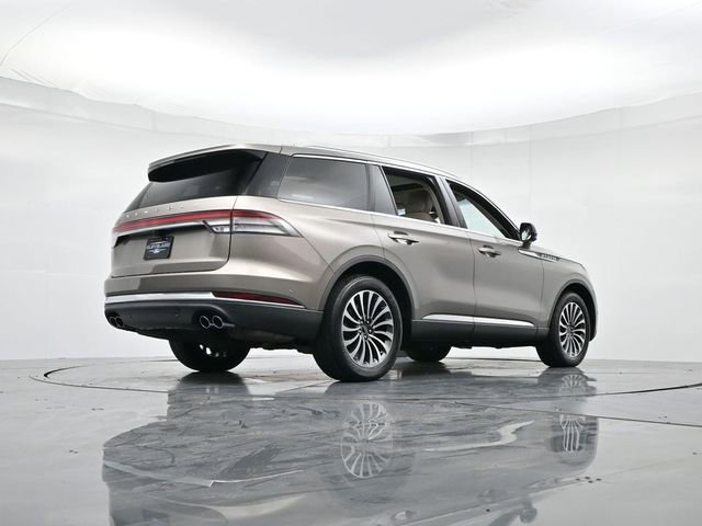 Used 2020 Lincoln Aviator Reserve w/ Equipment Group 201A image 32