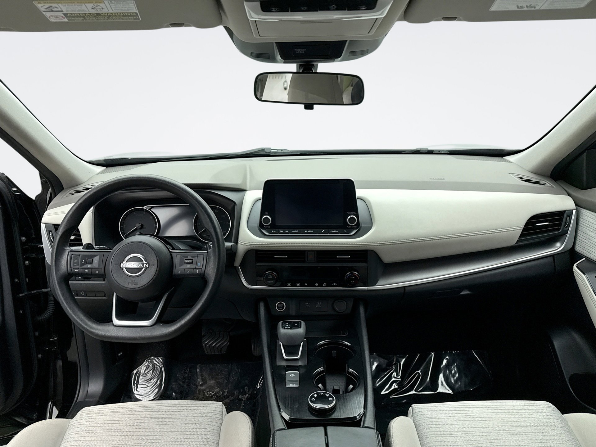 Used 2023 Nissan Rogue SV image 14