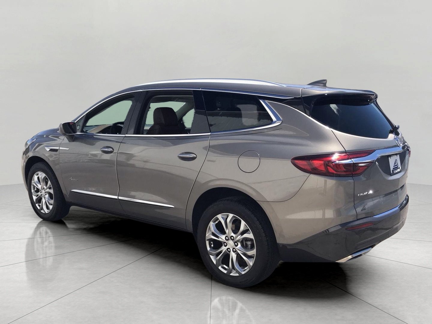 Certified 2018 Buick Enclave Avenir w/ Avenir Technology Package FWD image 8