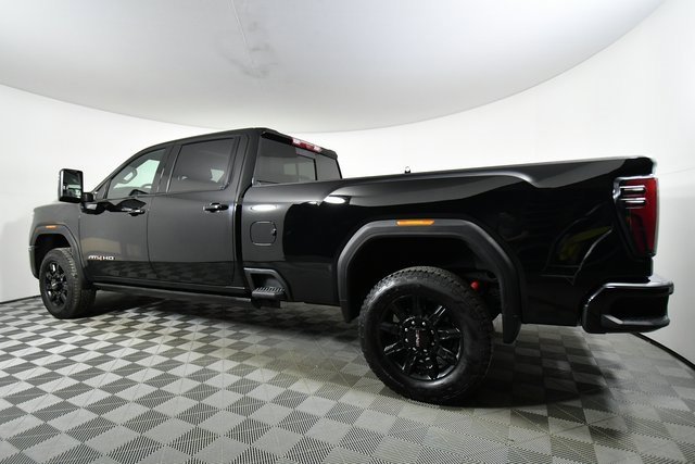 Used 2024 GMC Sierra 2500 AT4 w/ AT4 Premium Plus Package image 14