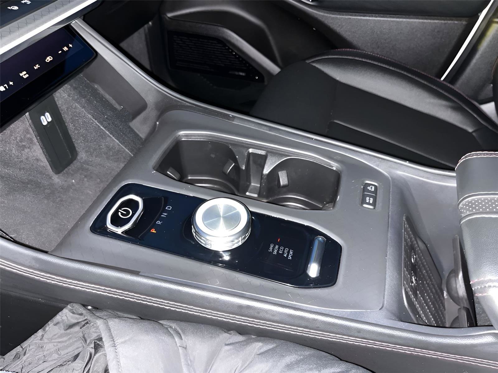 Used 2025 Jeep Wagoneer S Limited image 17