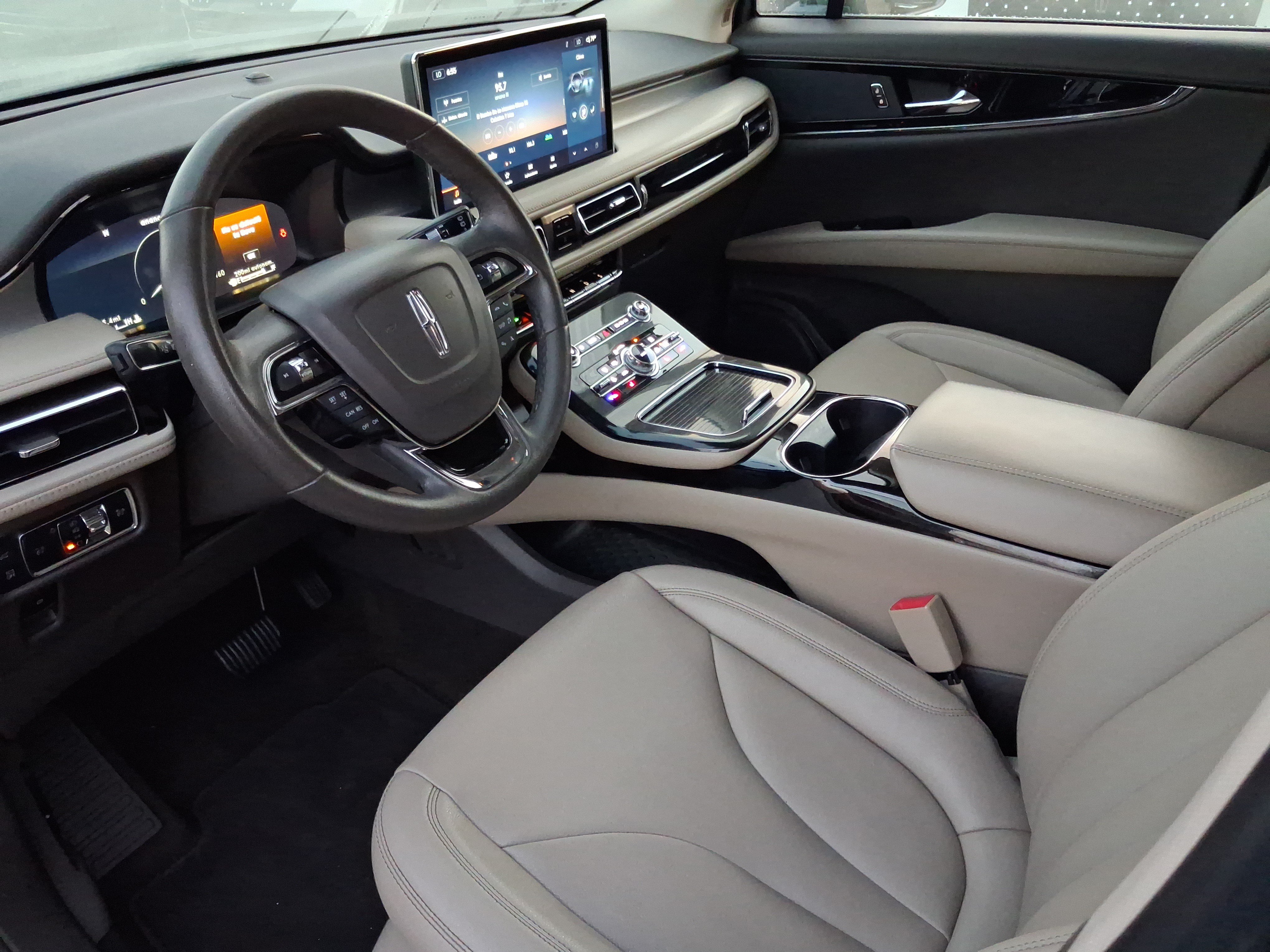 Certified 2023 Lincoln Nautilus FWD image 11