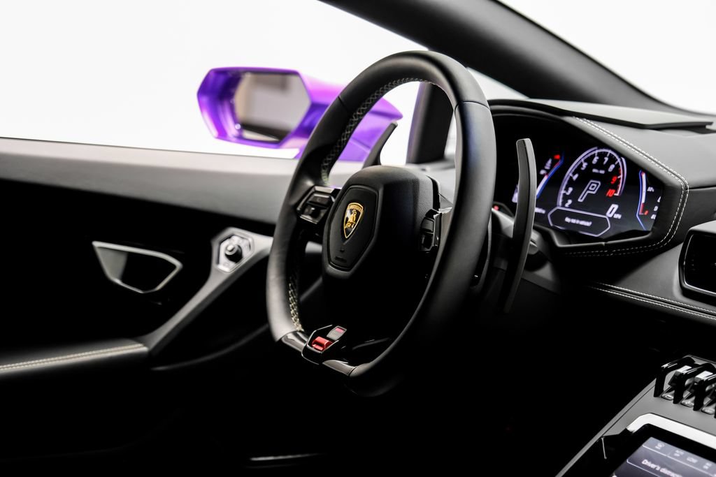 Used 2024 Lamborghini Huracan EVO AWD/4WD image 16
