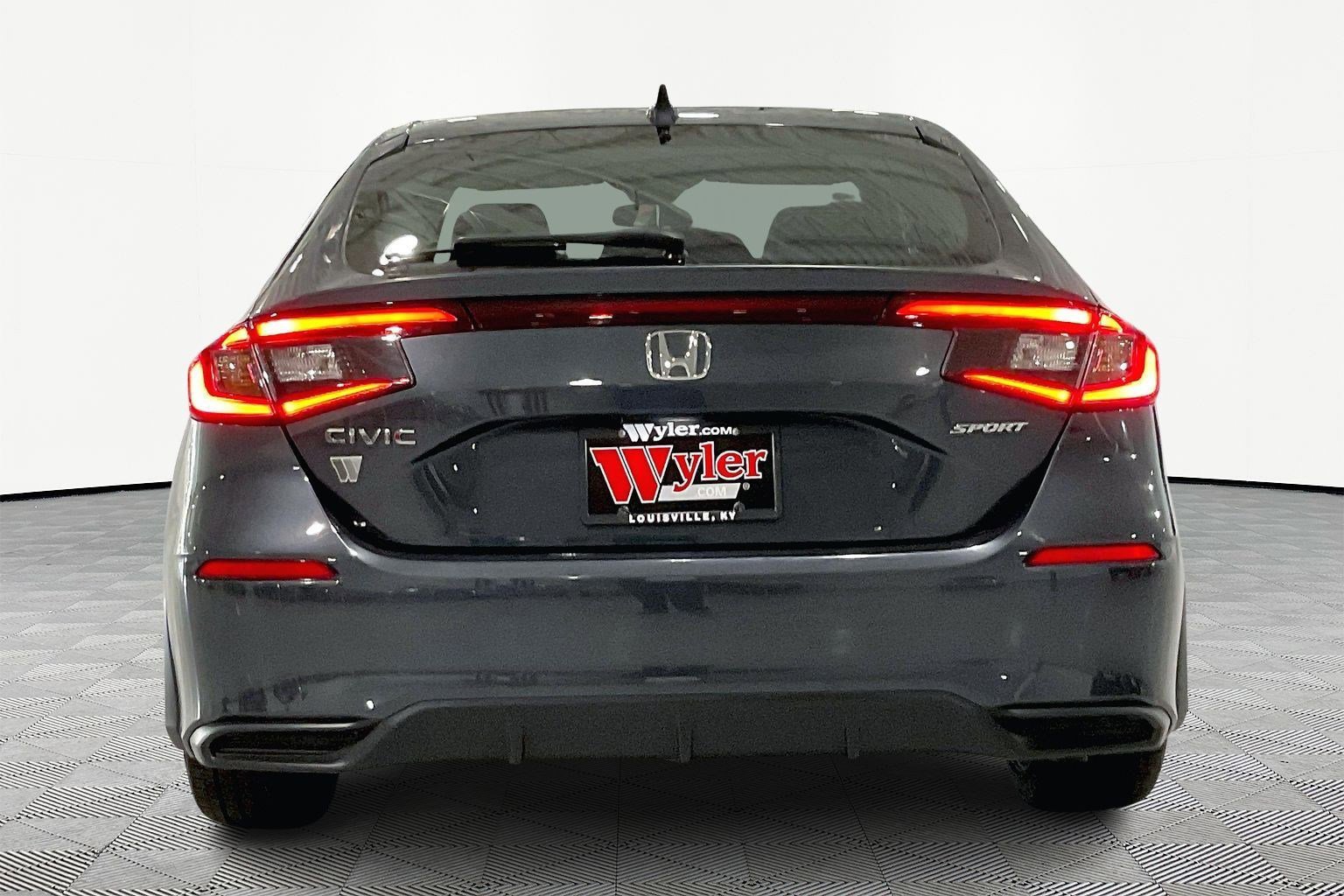 Used 2025 Honda Civic Sport image 5