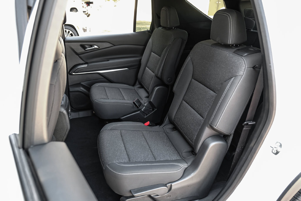 Used 2024 Chevrolet Traverse LT AWD/4WD image 55