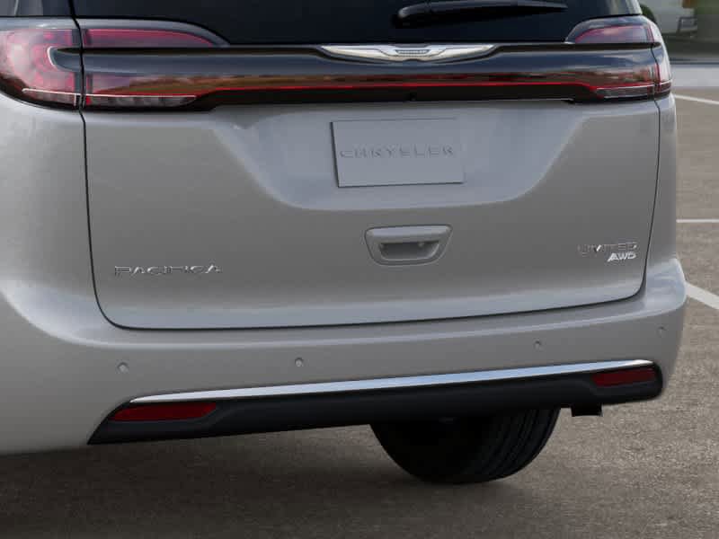 New 2026 Chrysler Pacifica Limited AWD/4WD image 13