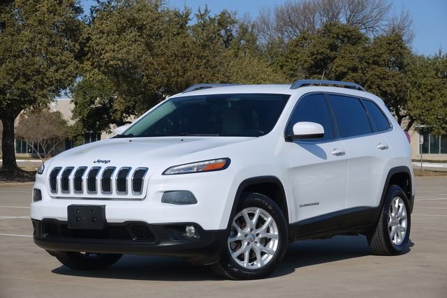 Used 2015 Jeep Cherokee Latitude image 2