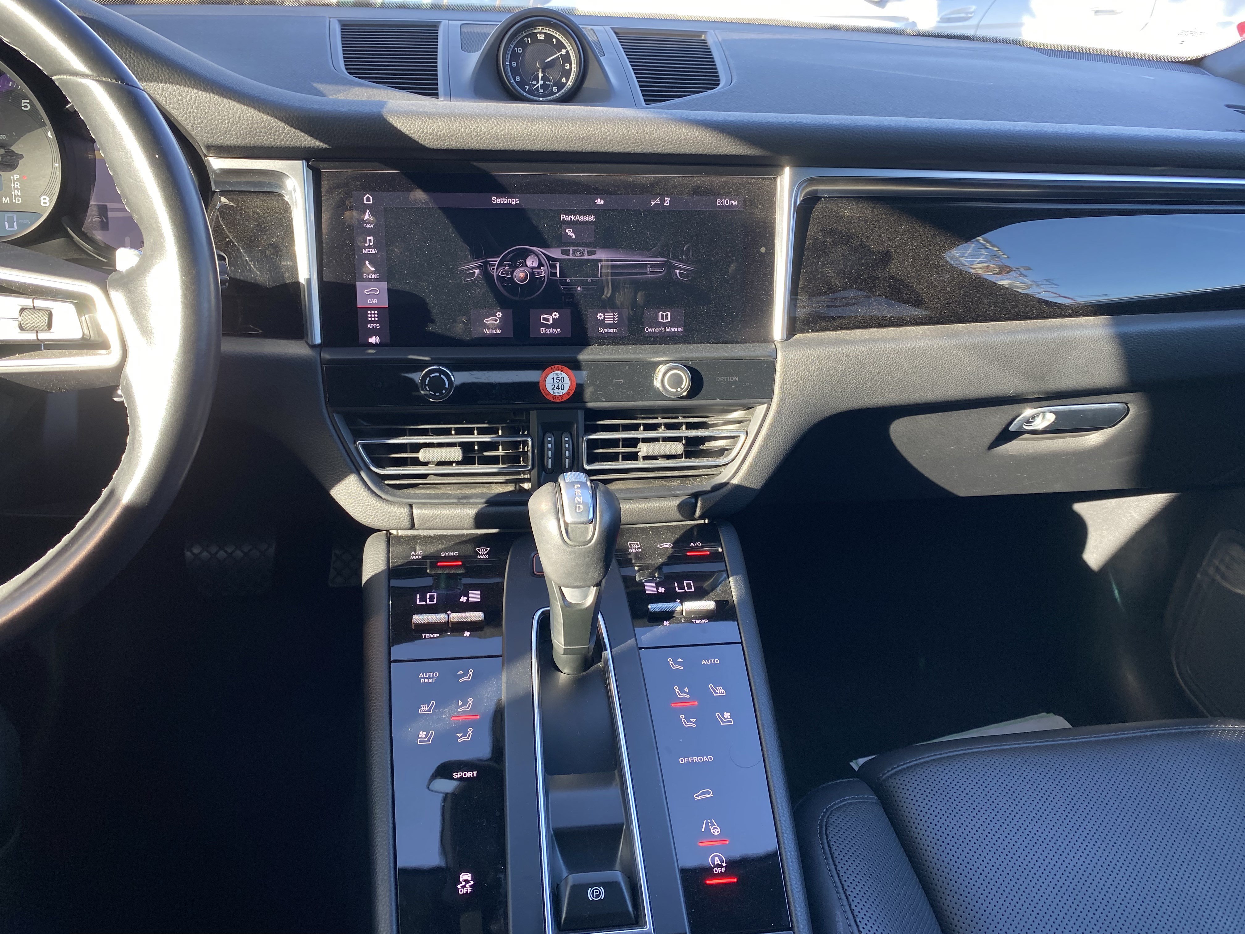 Used 2023 Porsche Macan AWD/4WD image 14