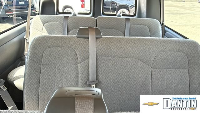 Used 2025 GMC Savana 3500 LT w/ LT Preferred Equipment Group RWD image 16