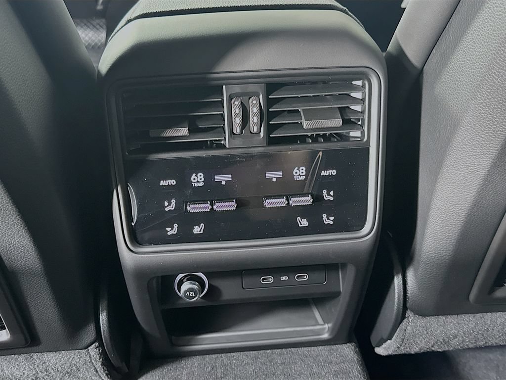 New 2026 Porsche Cayenne Coupe AWD/4WD image 26