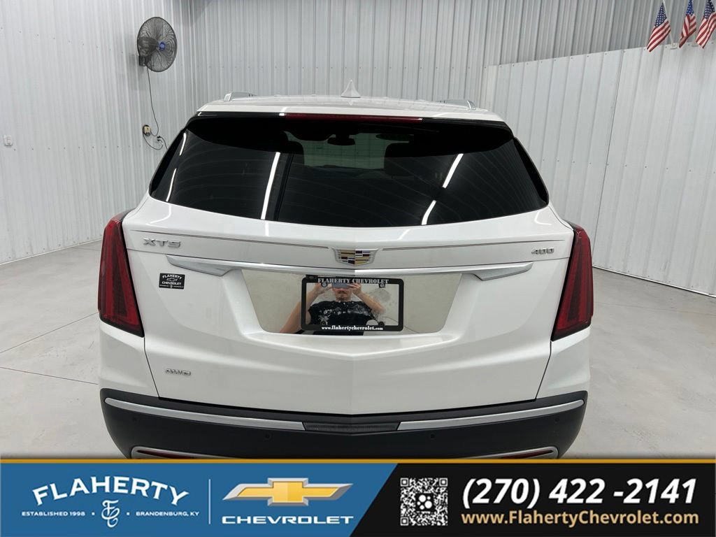 Used 2020 Cadillac XT5 Premium Luxury w/ LPO, Floor Liner Package AWD/4WD image 4