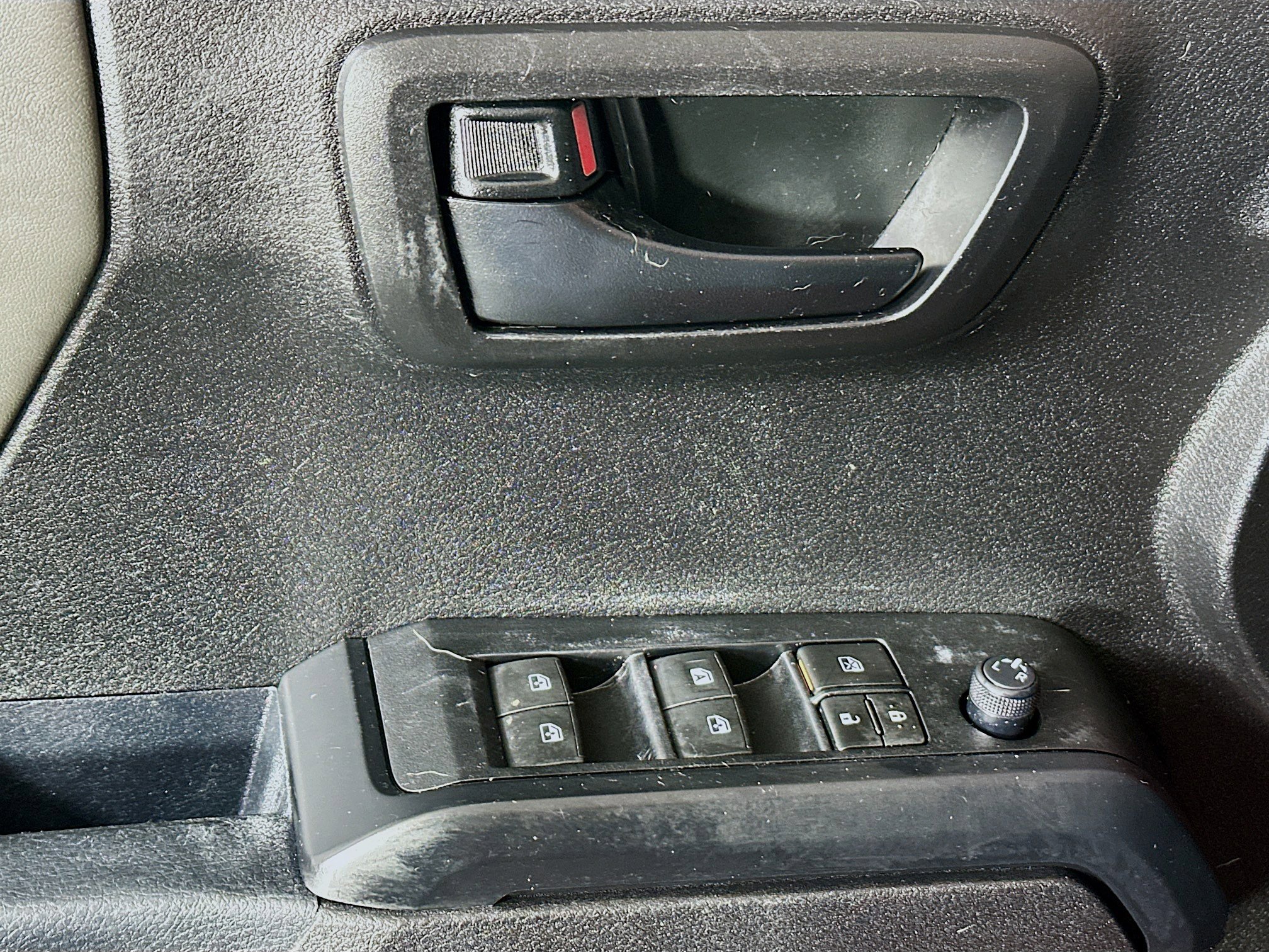 Used 2021 Toyota Tacoma SR w/ SR Convenience Package RWD image 14