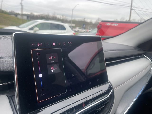 Used 2022 Jeep Compass Limited image 49