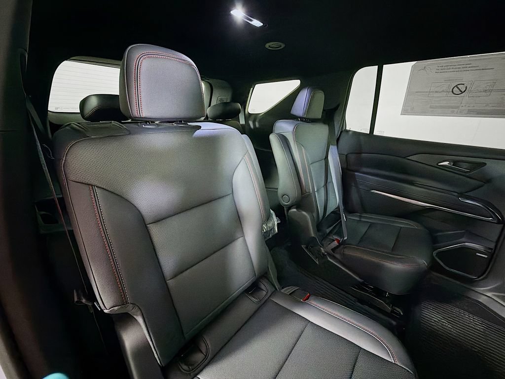 New 2026 Chevrolet Traverse Z71 w/ Enhanced Driving Package AWD/4WD image 24