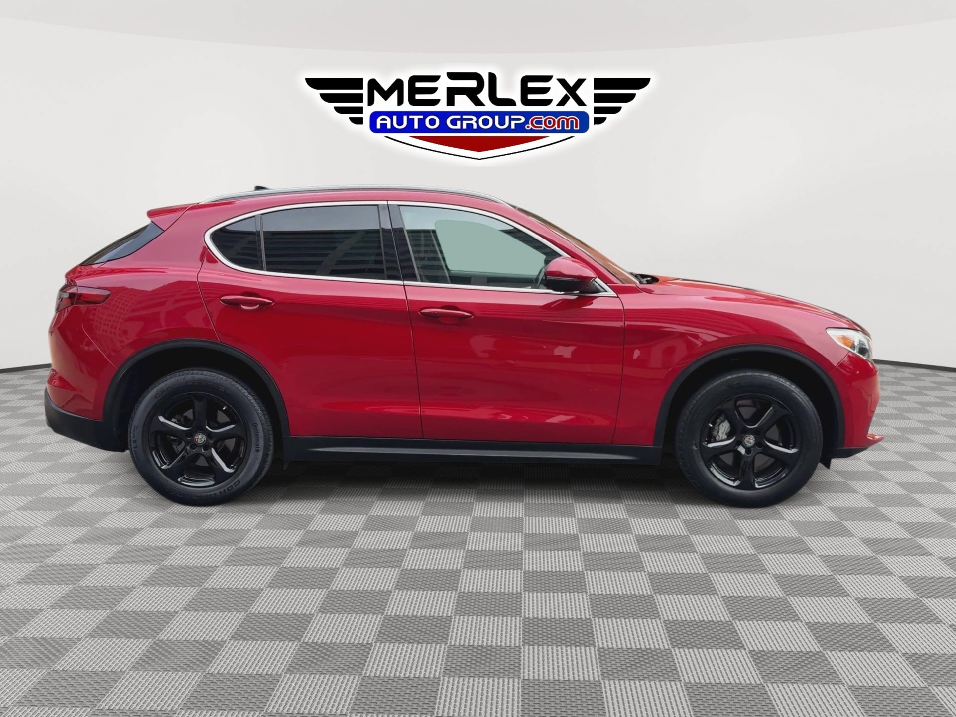 Used 2021 Alfa Romeo Stelvio Sprint w/ Sun & Sound Package RWD image 9