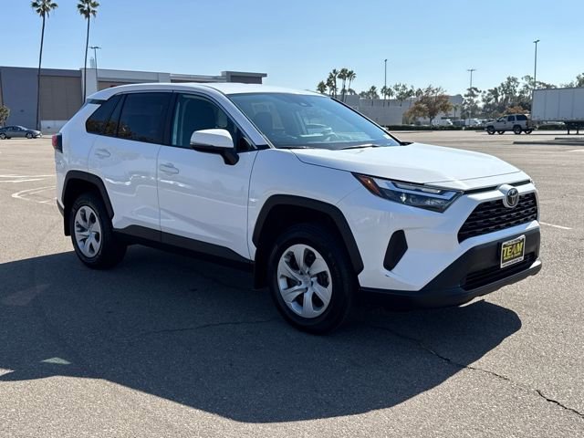 Used 2024 Toyota RAV4 LE image 7
