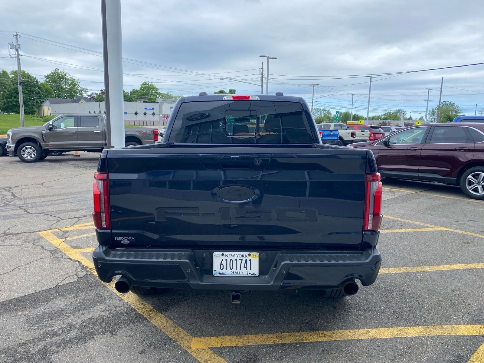 Used 2025 Ford F150 Lariat AWD/4WD image 4