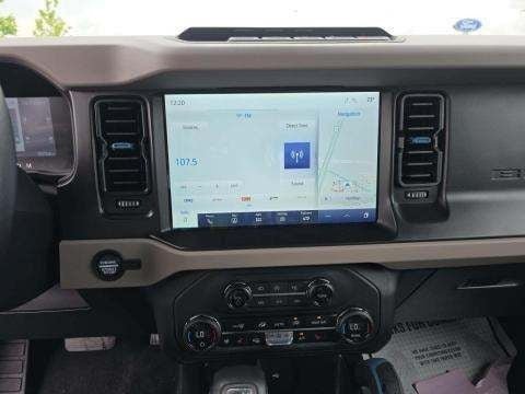 Used 2023 Ford Bronco Wildtrak AWD/4WD image 13