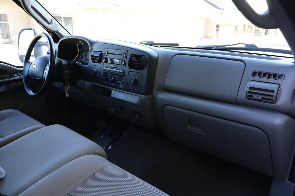 Used 2006 Ford F350 XLT AWD/4WD image 17