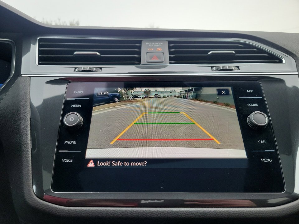 Certified 2023 Volkswagen Tiguan SE R-Line image 23