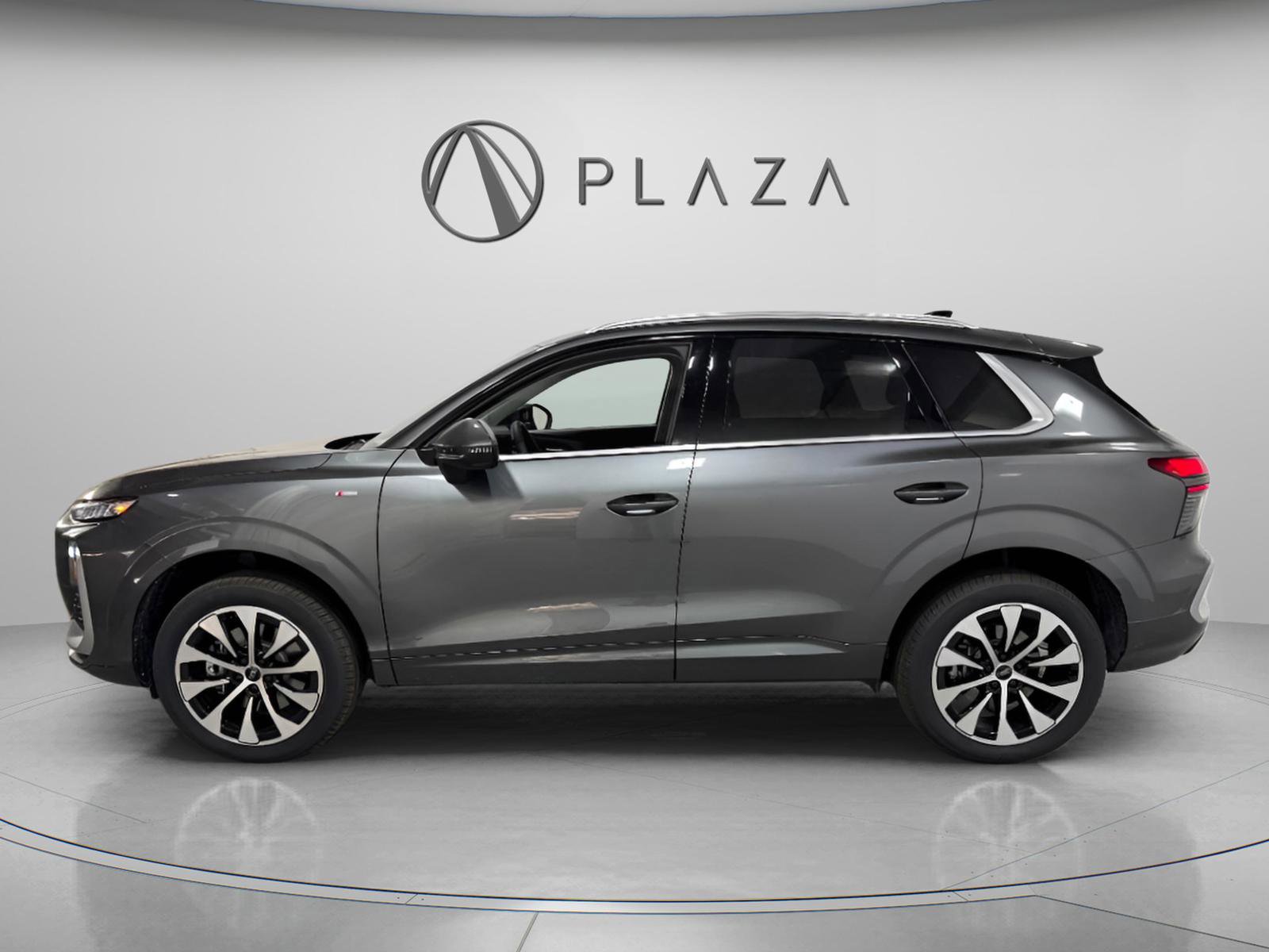 New 2026 Audi Q3 quattro 2.0T image 2