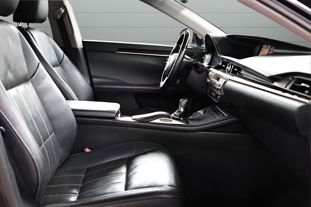 Used 2016 Lexus ES 350 image 71