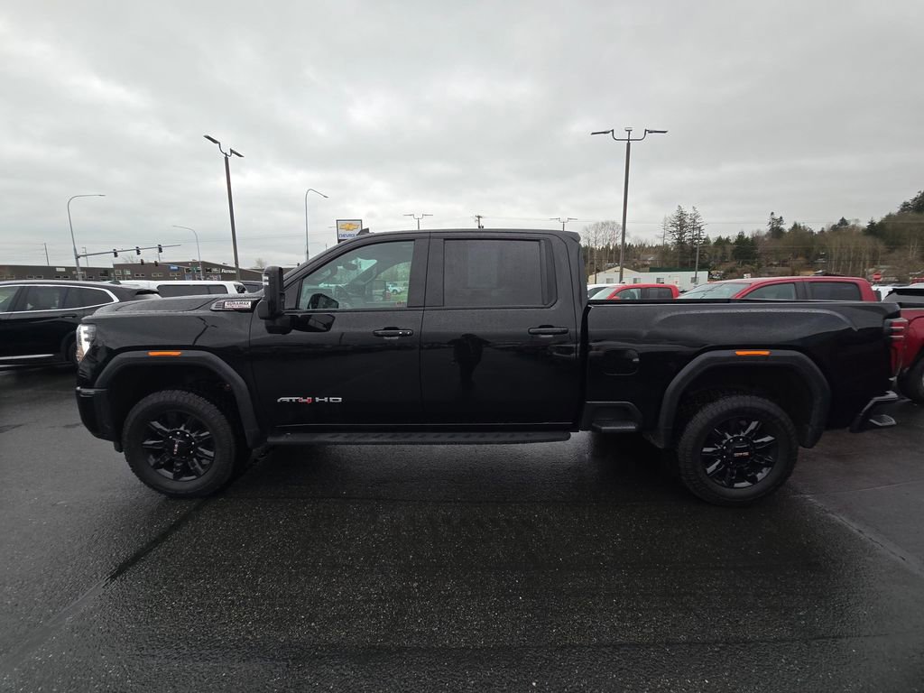 Used 2024 GMC Sierra 2500 AT4 w/ AT4 Premium Plus Package AWD/4WD image 6