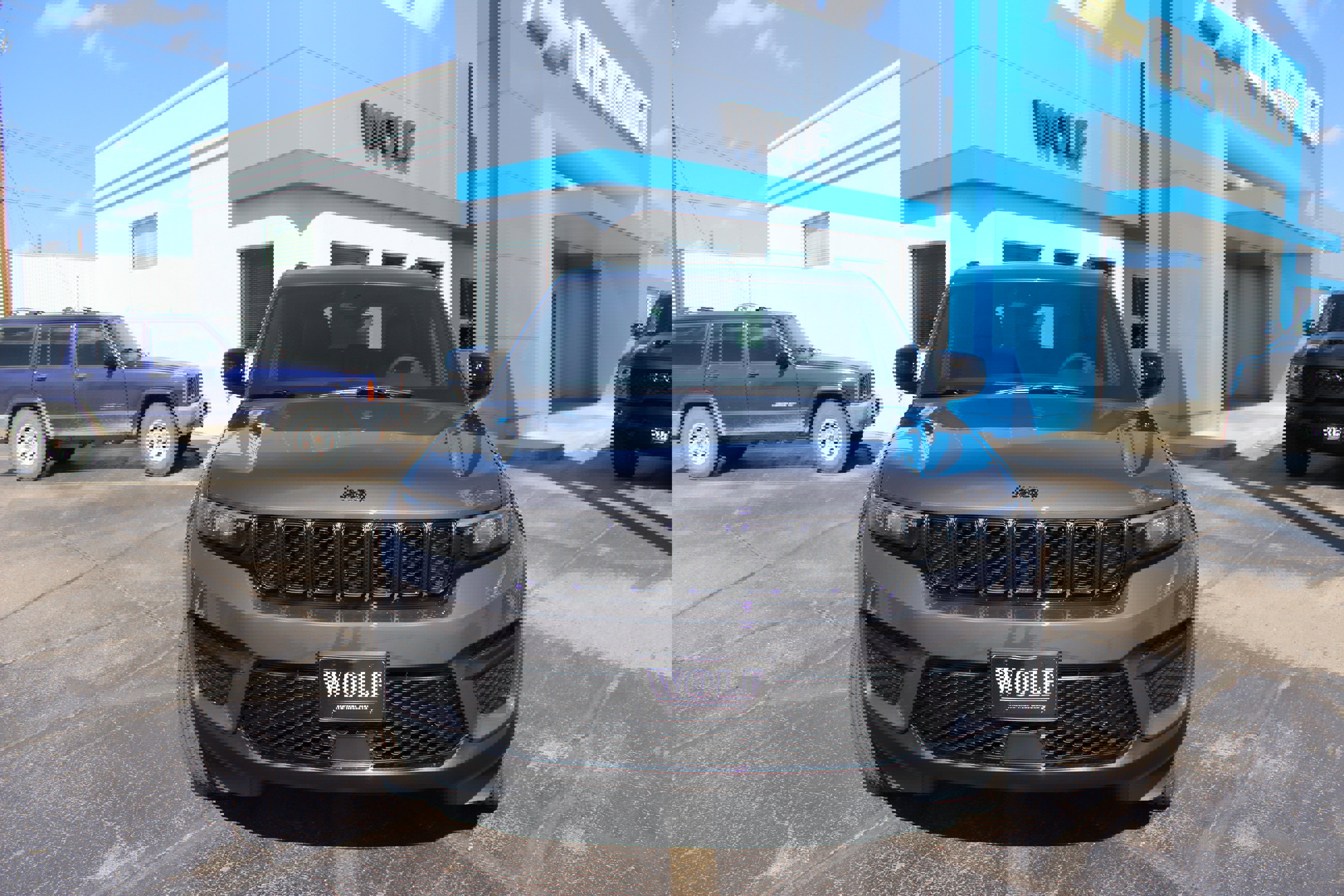 New 2025 Jeep Grand Cherokee Altitude image 3