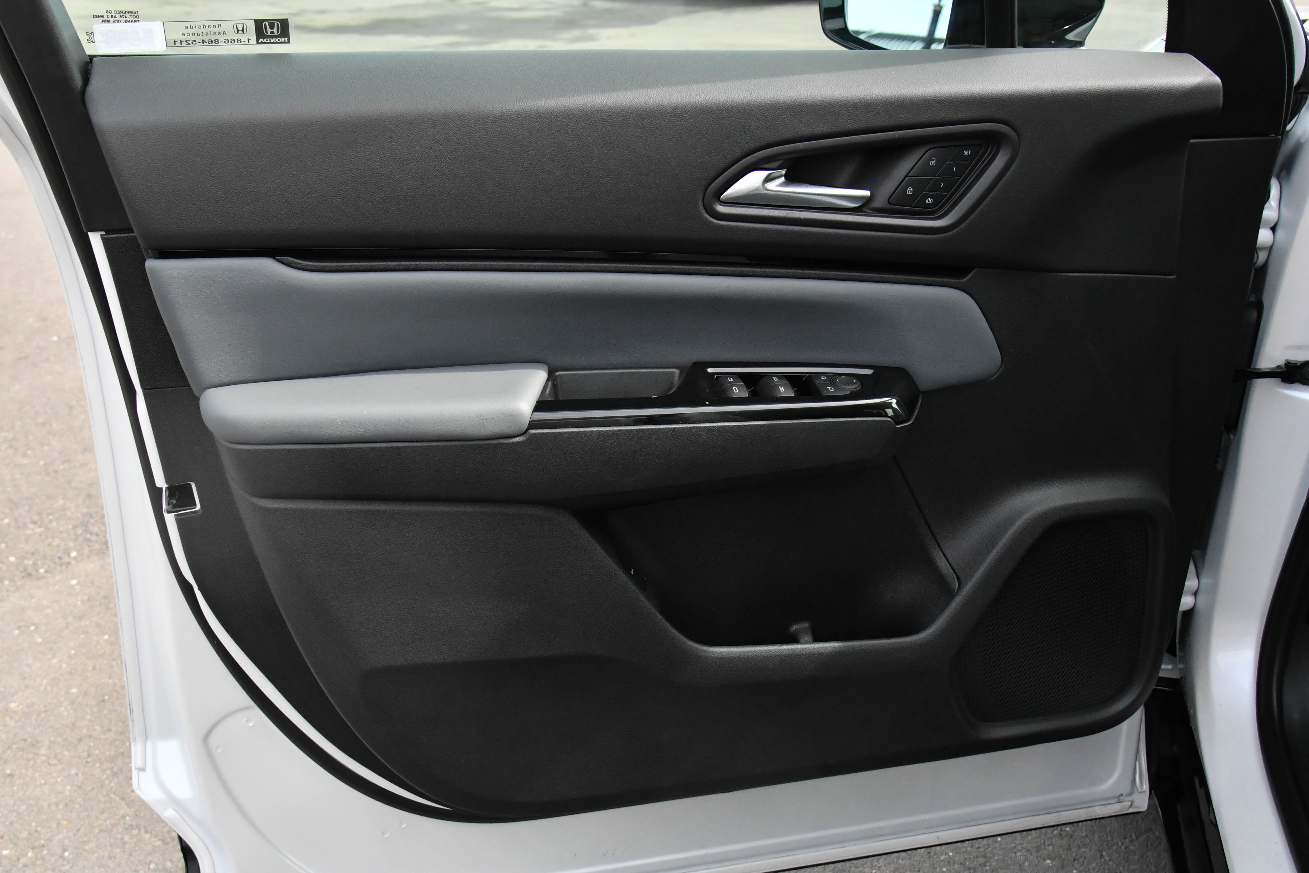 Used 2024 Honda Prologue Touring image 14