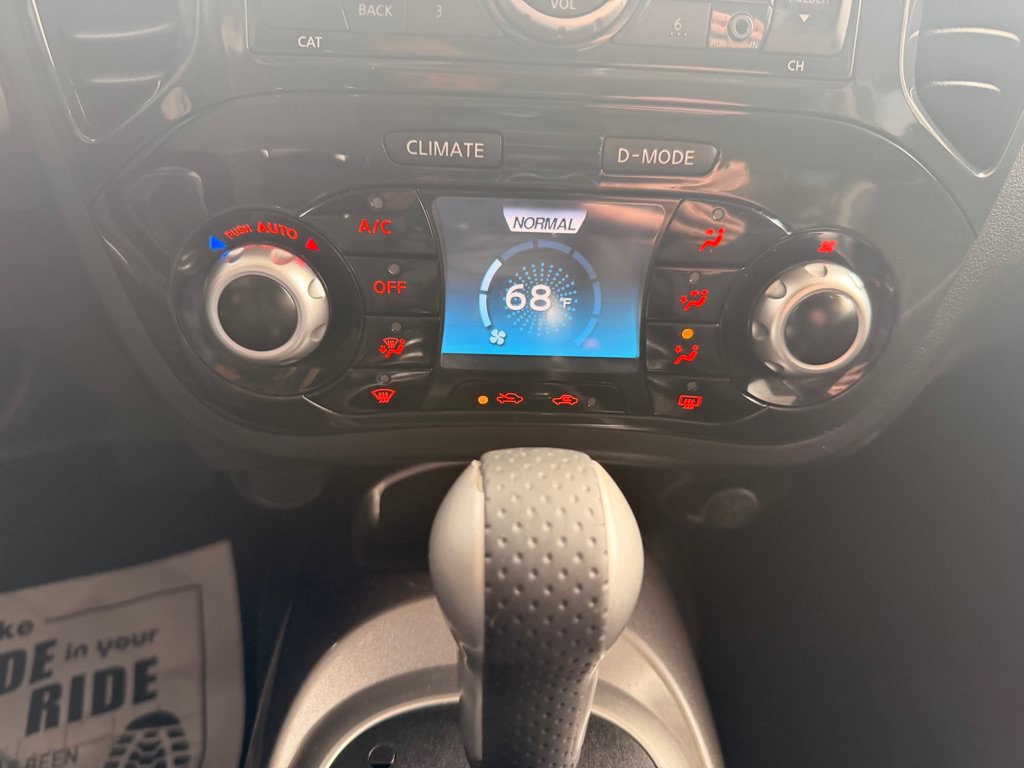 Used 2012 Nissan Juke SV AWD/4WD image 25