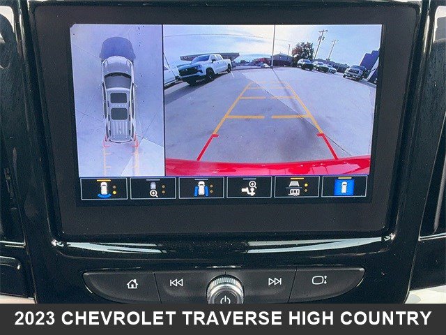 Used 2023 Chevrolet Traverse High Country image 24