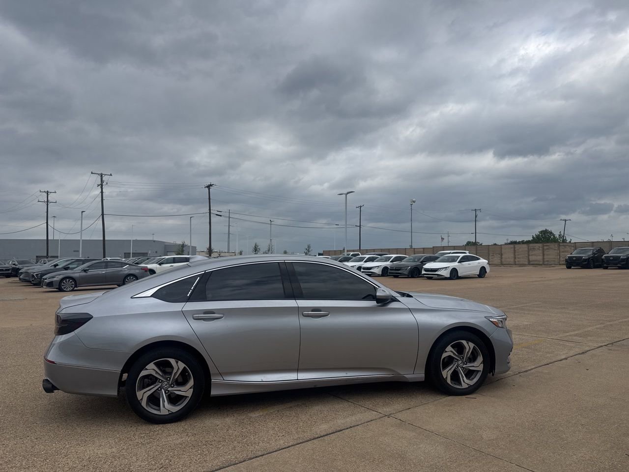 Used 2019 Honda Accord EX image 26