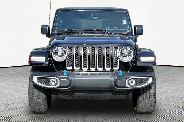 Used 2023 Jeep Wrangler Unlimited Sahara w/ Cold Weather Group AWD/4WD image 2