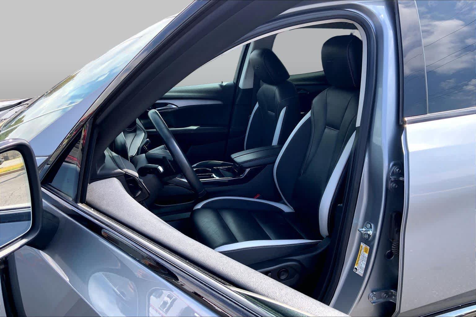 Used 2024 Buick Envision Sport Touring AWD/4WD image 8