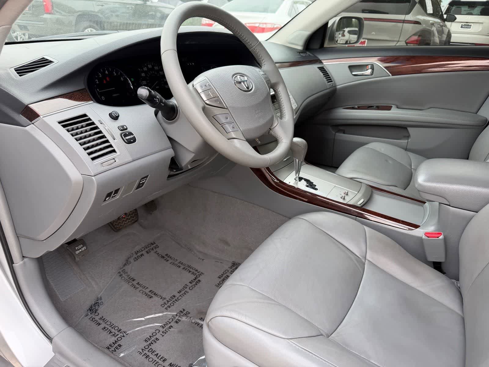 Used 2008 Toyota Avalon XLS FWD video 2
