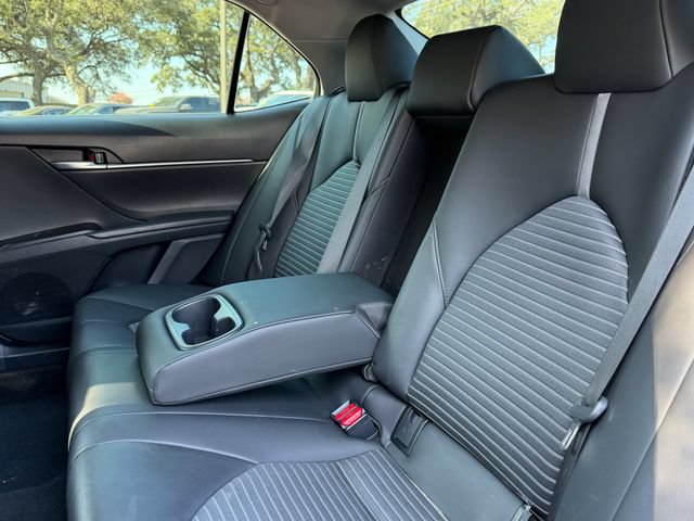Used 2024 Toyota Camry SE FWD image 17