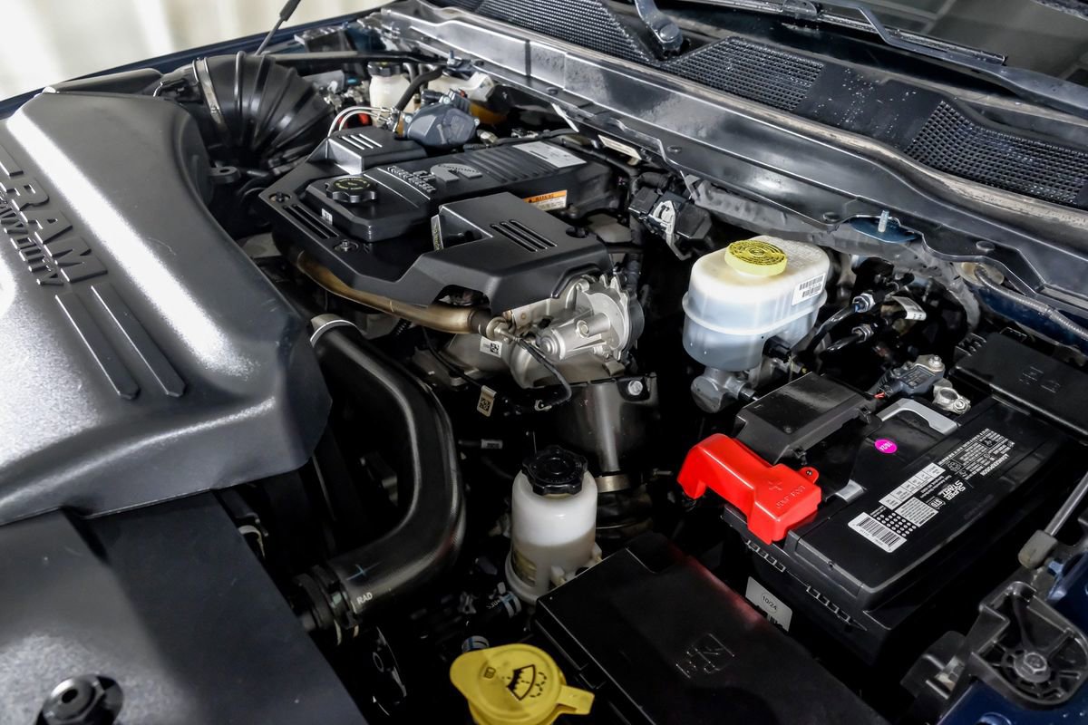 Used 2020 RAM 2500 Big Horn w/ Night Edition AWD/4WD image 48