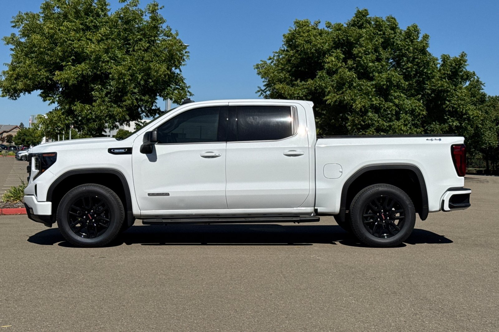 Used 2026 GMC Sierra 1500 Elevation AWD/4WD image 7