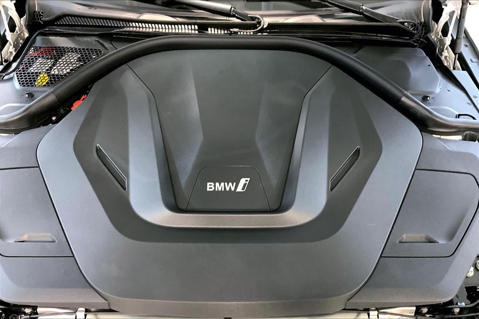 Used 2024 BMW i4 eDrive40 w/ Premium Package RWD image 17