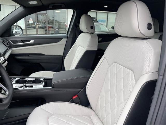 New 2025 Volkswagen Atlas Cross Sport SEL Premium R-Line image 15