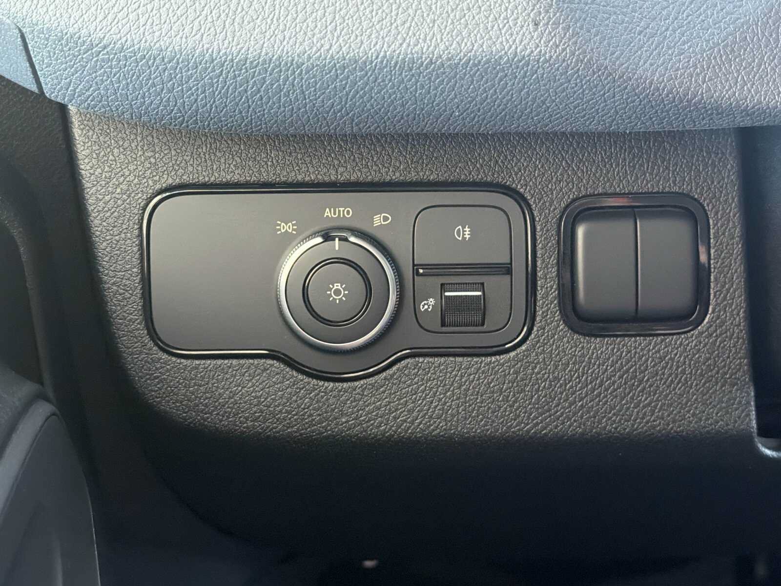 Used 2021 Mercedes-Benz Sprinter 2500 image 31