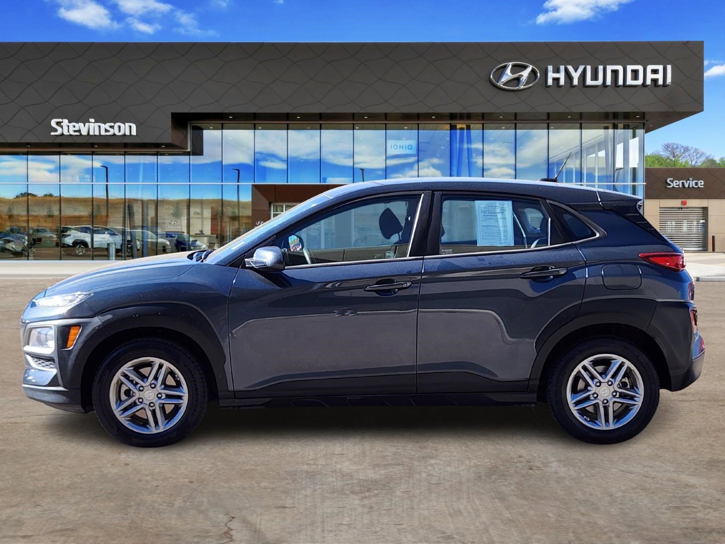 Used 2019 Hyundai Kona SE image 2