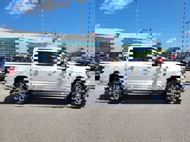 New 2025 Ford F150 Lariat w/ Equipment Group 501A Mid image 12