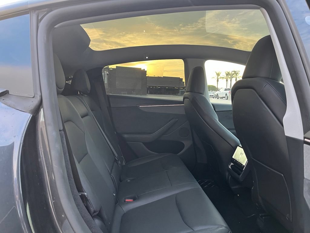 Used 2026 Tesla Model Y Long Range AWD/4WD image 15